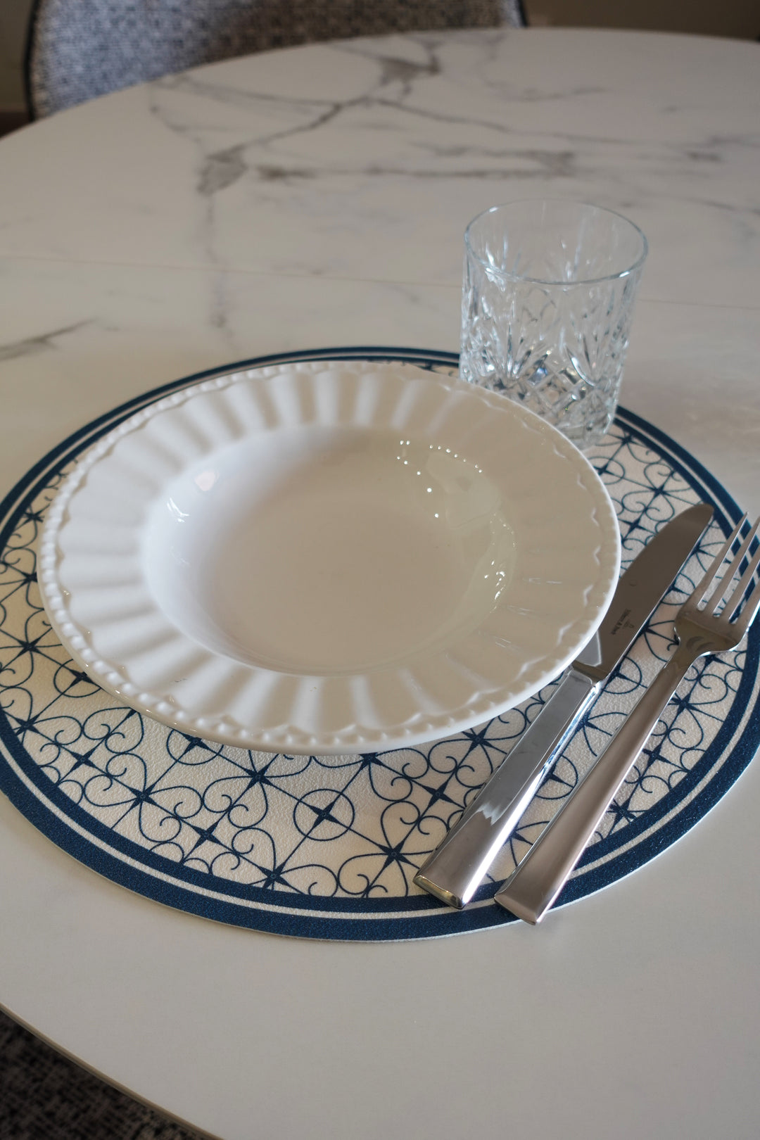 Tovaglietta rotonda cementina blu
