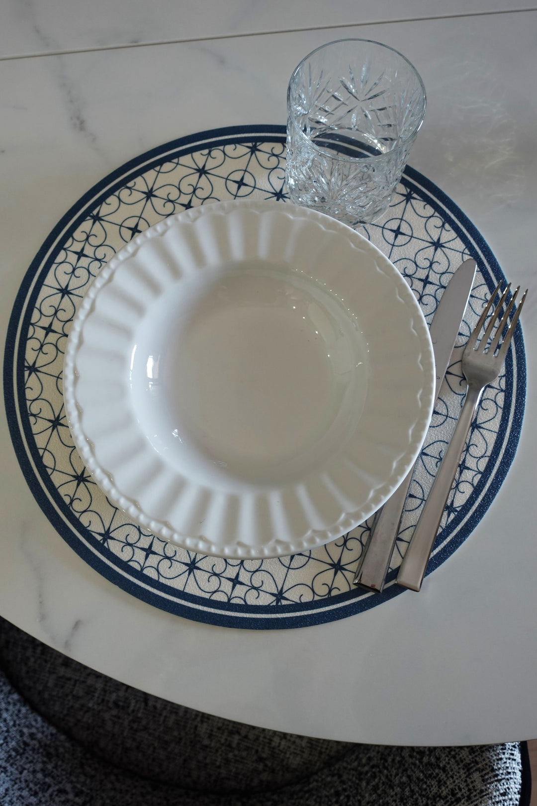 Tovaglietta rotonda cementina blu